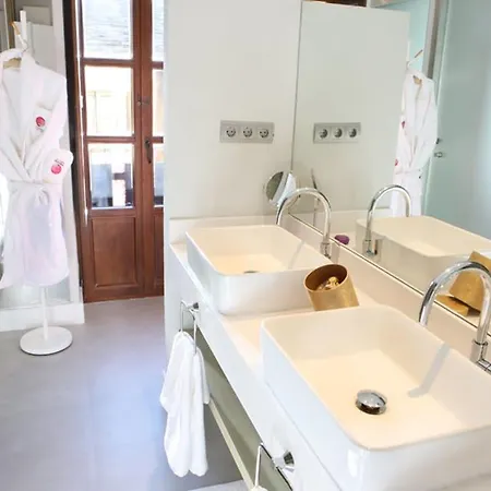 Treixas Hotel 4*